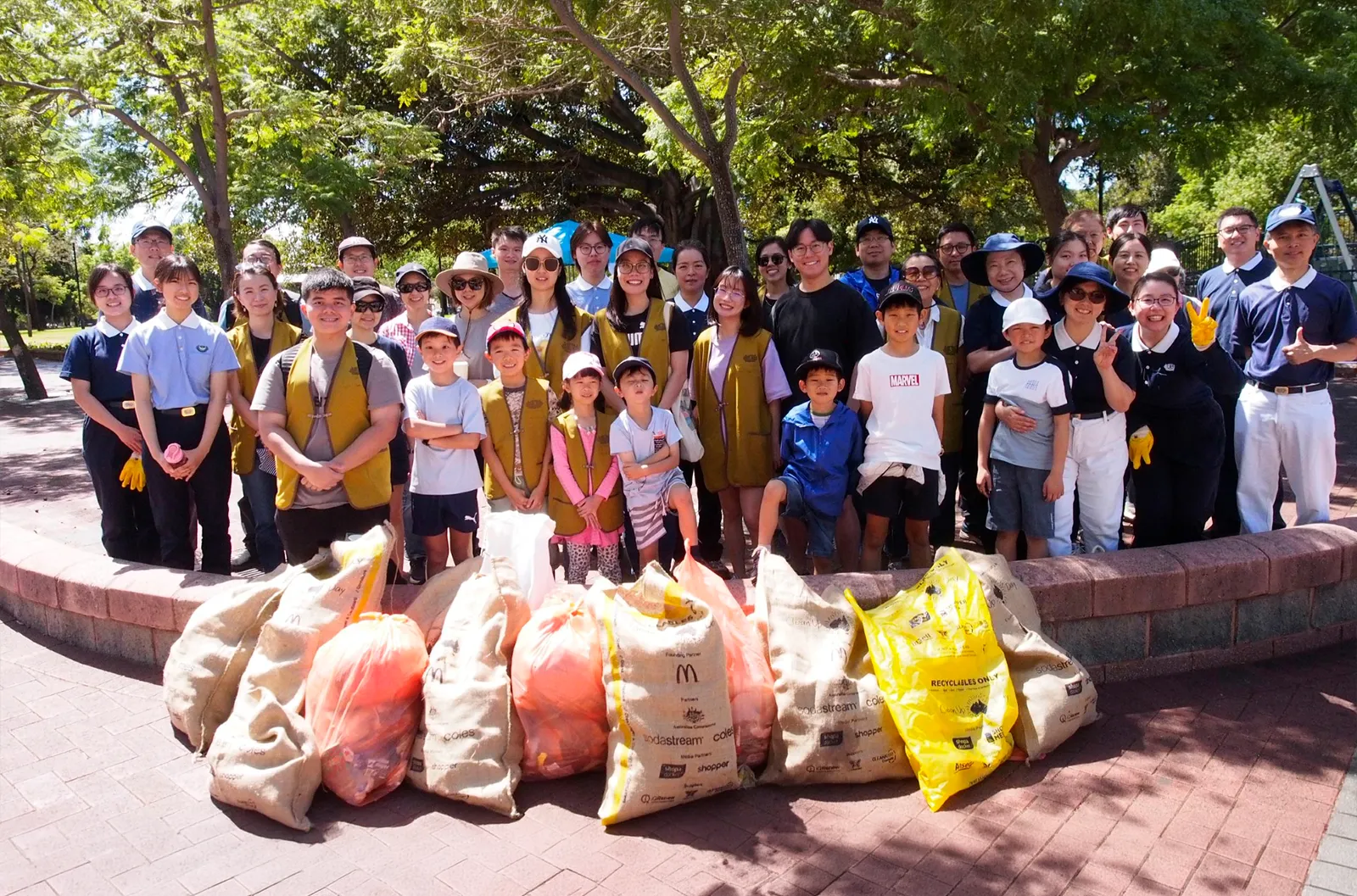 Perth - Clean Up Australia Day - Group Photo Clean Up Australia Day - Group Photo