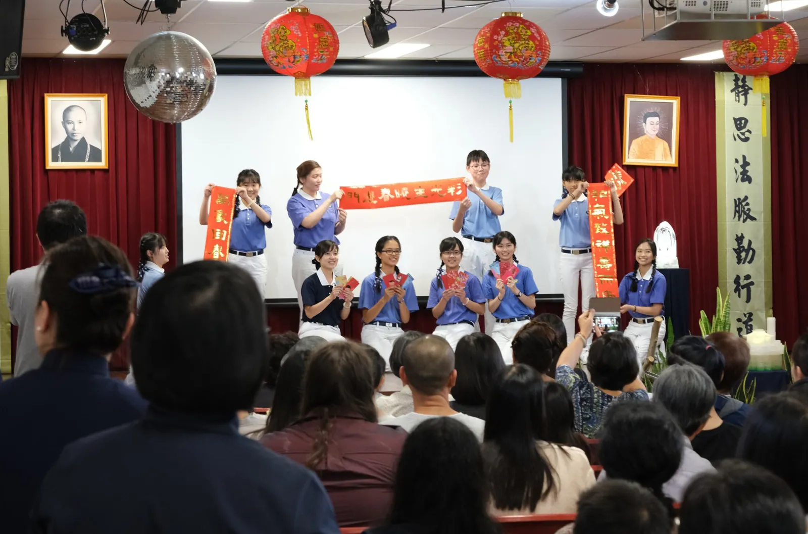 Perth - Humanistic Culture - PTzu Ching presented the song-and-dance performance “Every Day Is a Fine Day.” Humanistic Culture - PTzu Ching presented the song-and-dance performance “Every Day Is a Fine Day.”