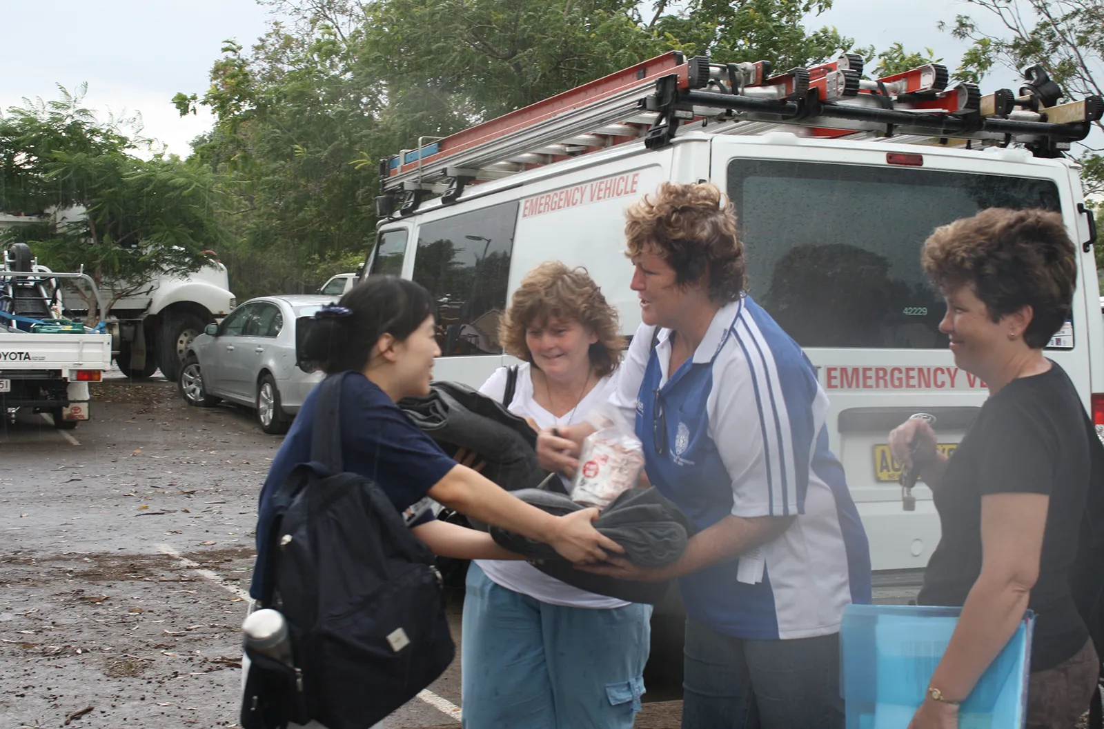dentalwebsite -Disaster Relief – January 22, 2011 – Brisbane Flood Relief Distribution (Photo by Peter Lin) Disaster Relief – January 22, 2011 – Brisbane Flood Relief Distribution (Photo by Peter Lin)