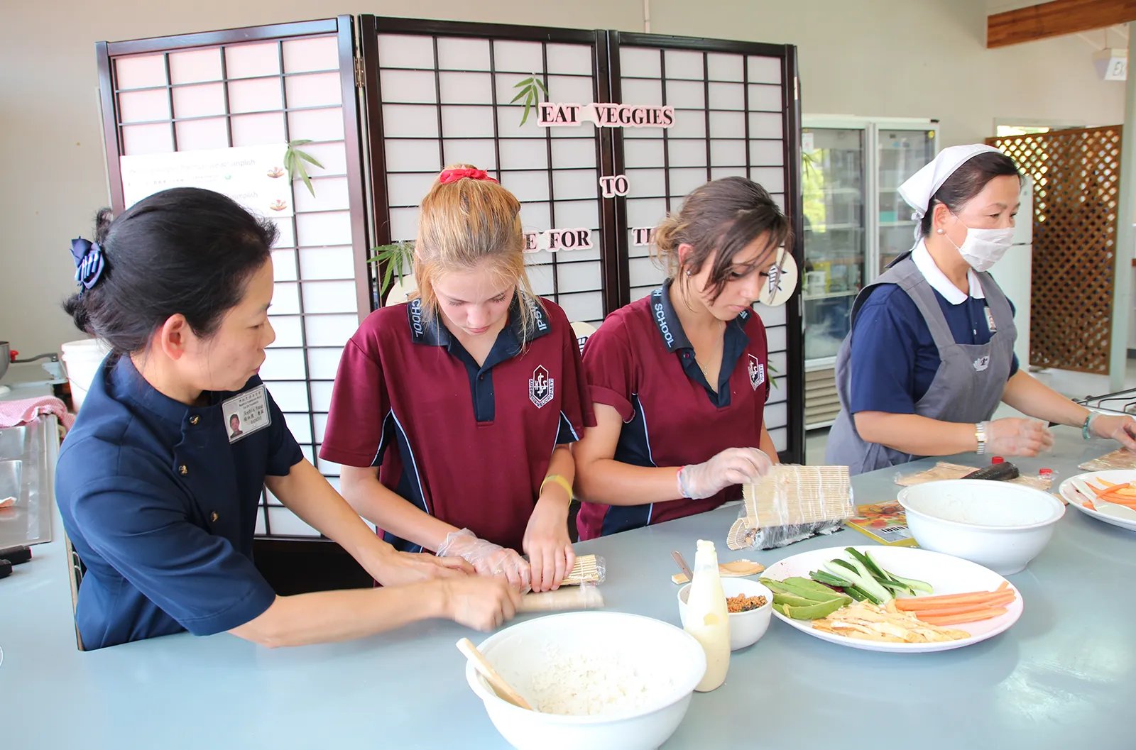 dentalwebsite - Vegetarian Education – Volunteers Hosting the First Vegetarian Cooking Class at Ipswich High School (Photo by Ming-Te Hung) Vegetarian Education – Volunteers Hosting the First Vegetarian Cooking Class at Ipswich High School (Photo by Ming-Te Hung)