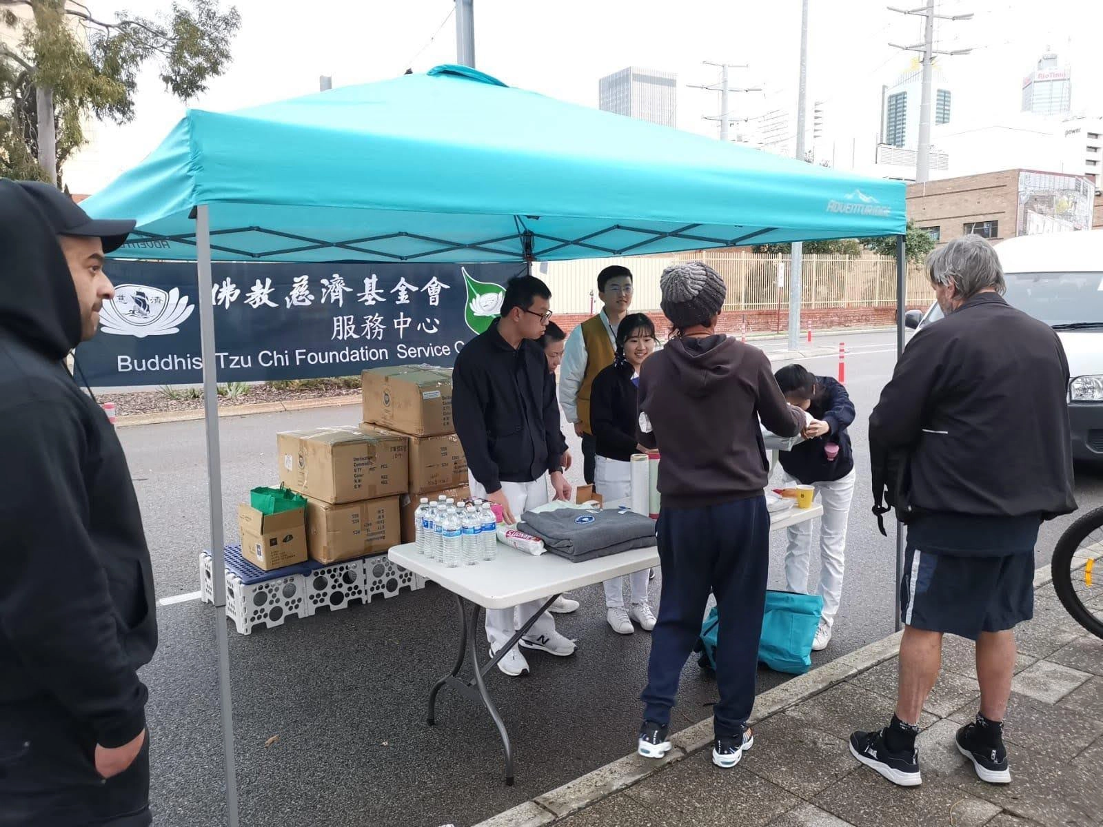 Tzu Chi Integrative Community Health and Wellness Centre - Tzu Chi volunteers distributed blankets to people experiencing homelessness