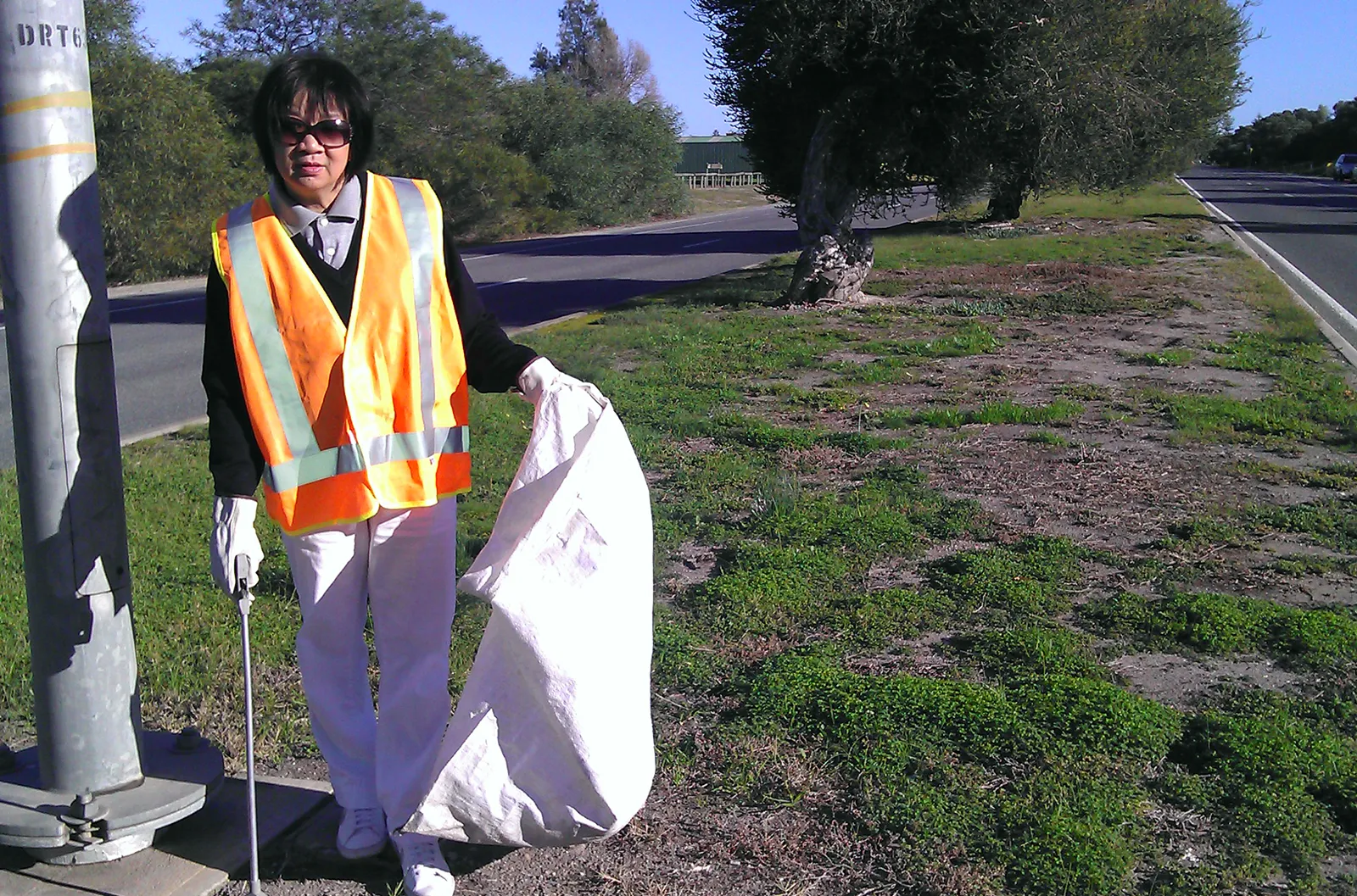 Adelaide - Street-Cleaning Program - Mindy is Tzu Chi Adelaide's first Environmental Protection Coordinator Street-Cleaning Program - Mindy is Tzu Chi Adelaide's first Environmental Protection Coordinator