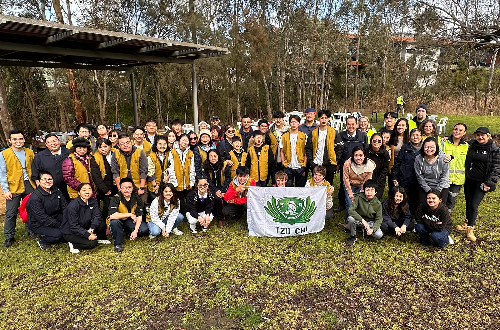 Adelaide - Tree Planting Day - To bring blessings to humanity and safeguard the Earth, one must begin with oneself. – Jing Si Aphorisms Tree Planting Day - To bring blessings to humanity and safeguard the Earth, one must begin with oneself. – Jing Si Aphorisms