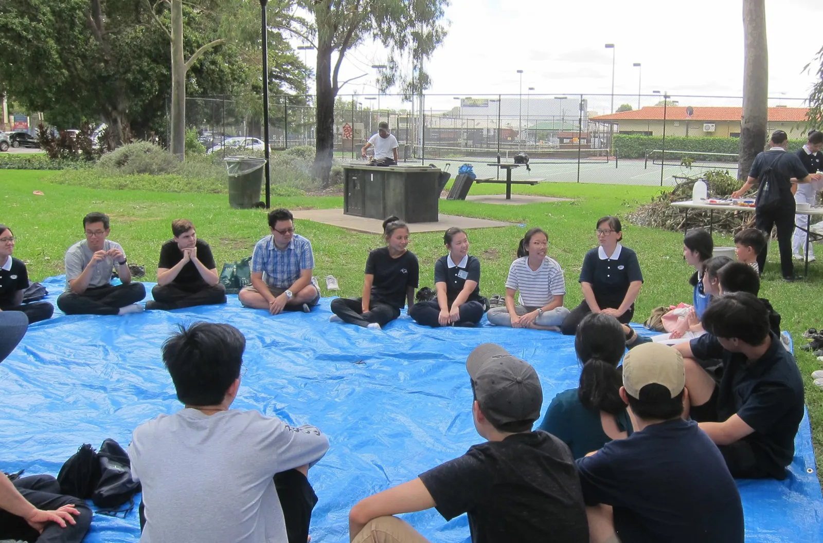 Perth - Clean Up Australia Day - trace-free vegetarian picnic Clean Up Australia Day - trace-free vegetarian picnic