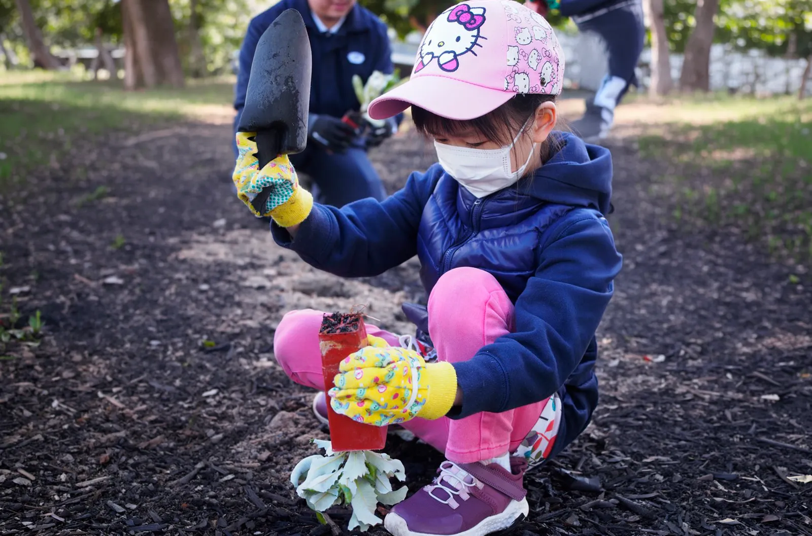Perth - Environmental Protection - Little sister Zheng Kai-yi expressed her good mood that day Environmental Protection - Little sister Zheng Kai-yi expressed her good mood that day