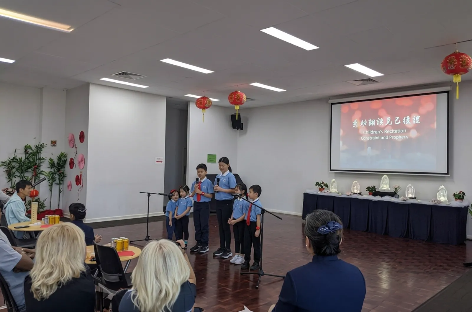Perth - Parent-Child Growth Class - Students in the Parent-Child Growth Class recited Parent-Child Growth Class - Students in the Parent-Child Growth Class recited